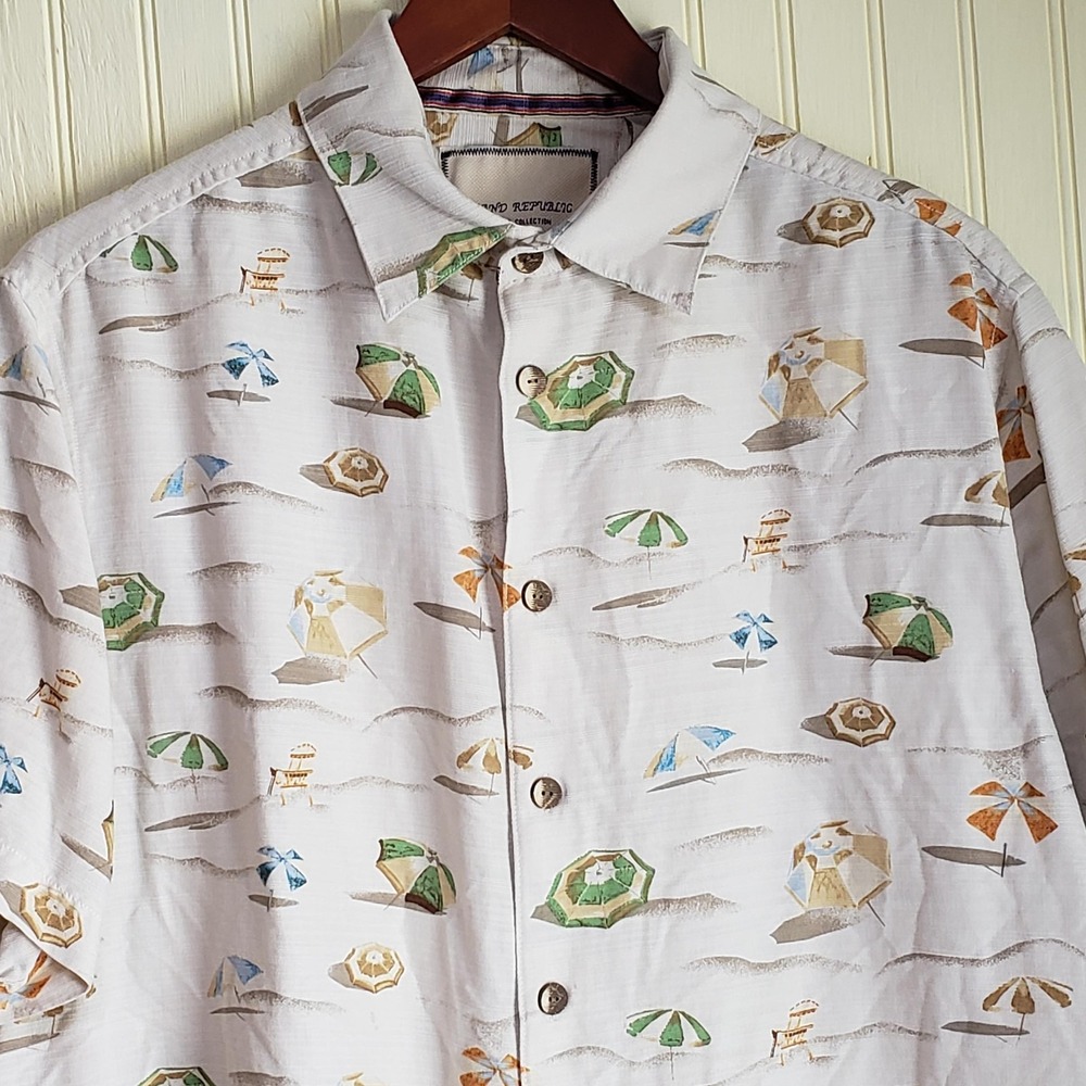 Island Republic Shirt Mens XL Beige Beach Umbrella Short‎ Sleeve Silk Button Up